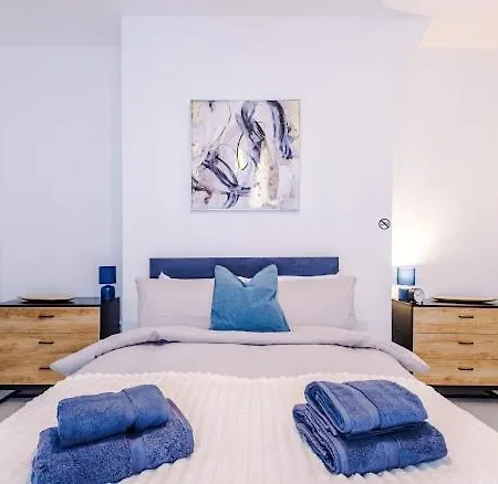 Sleep7, Pool Table, Ttennis, Free Parking, 3Br-3